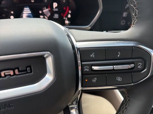 Used 2026 GMC Canyon Denali image 26