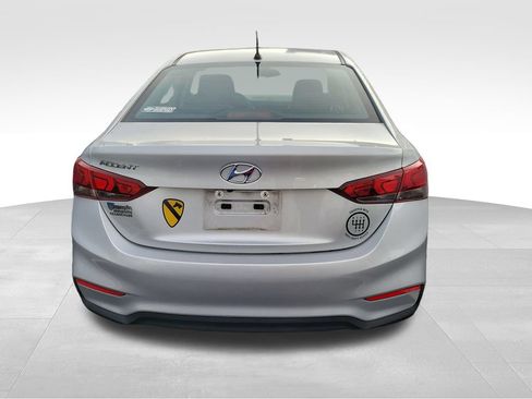 Used 2021 Hyundai Accent SE FWD image 14
