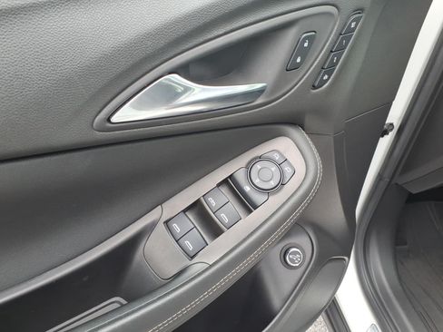 Certified 2023 Buick Encore GX Essence w/ Advanced Technology Package AWD/4WD image 21