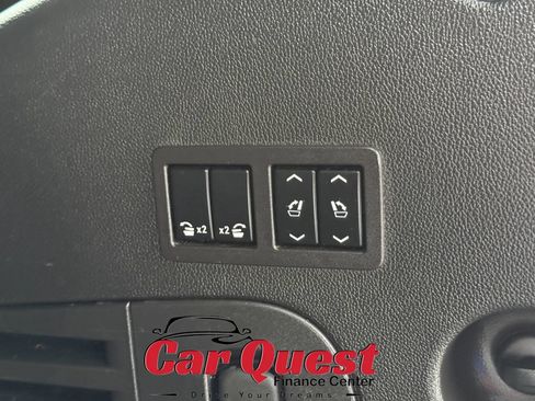 Used 2017 Cadillac Escalade Luxury AWD/4WD image 15