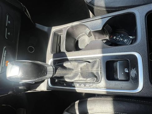 Used 2019 Ford Escape SE AWD/4WD image 24