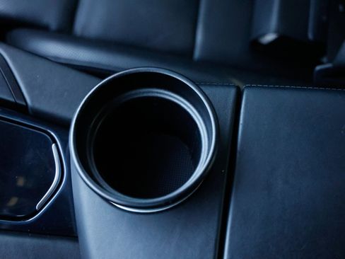 Used 2016 Porsche Panamera S image 47