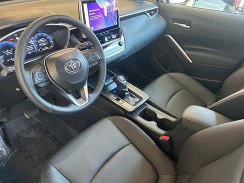 Used 2026 Toyota Corolla Cross XLE w/ Convenience Package image 10