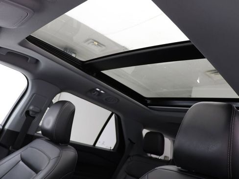 Used 2023 Ford Explorer XLT w/ Equipment Group 202A image 16