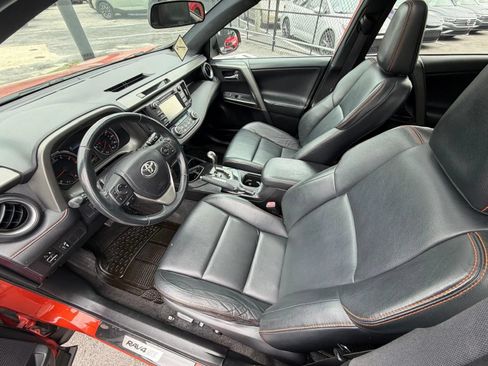 Used 2016 Toyota RAV4 SE FWD image 11