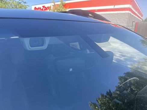 Used 2020 Subaru Outback Limited image 28