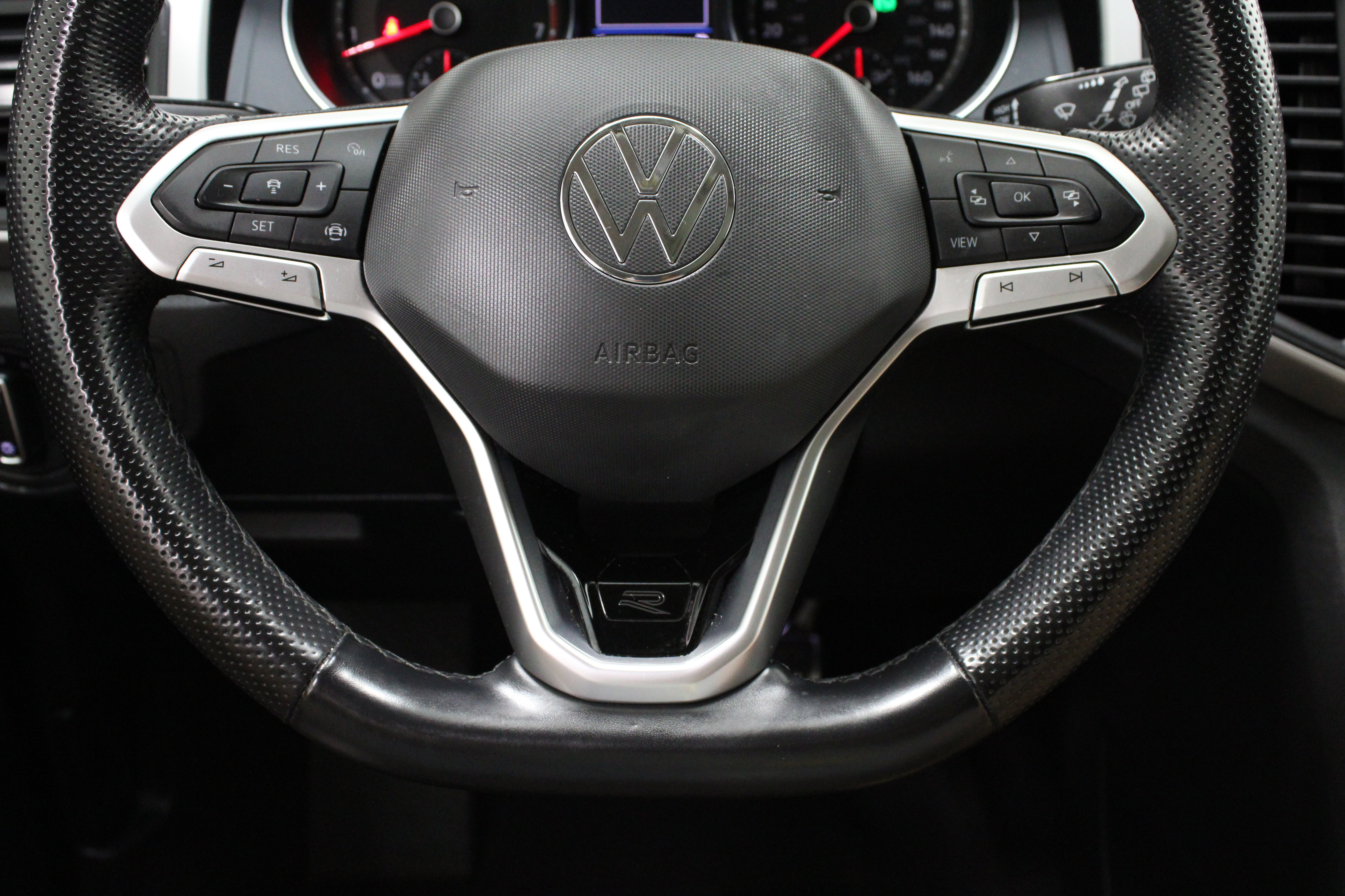 Used 2021 Volkswagen Atlas SE w/ Panoramic Sunroof Package FWD image 25