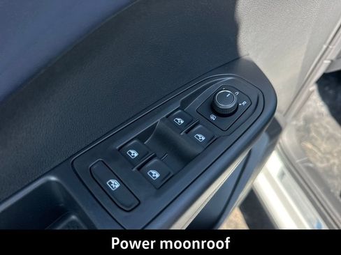 New 2026 Volkswagen Taos SEL AWD/4WD image 11