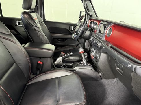 Used 2020 Jeep Gladiator Rubicon image 12
