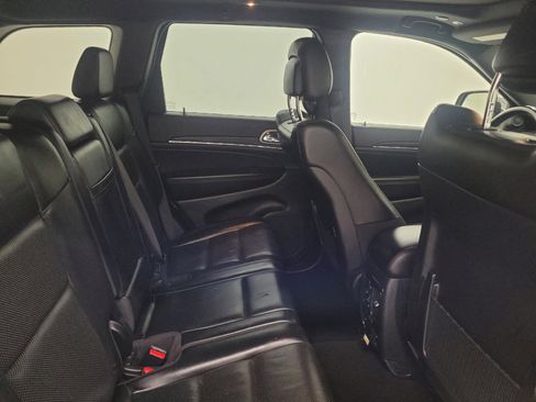 Used 2021 Jeep Grand Cherokee Limited w/ Luxury Group II AWD/4WD image 19