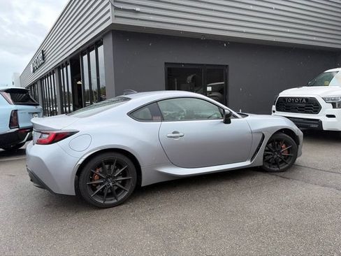 Used 2025 Subaru BRZ tS RWD image 3