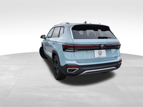 New 2026 Volkswagen Taos SEL AWD/4WD image 4