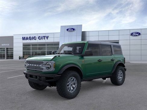 New 2025 Ford Bronco Badlands image 1