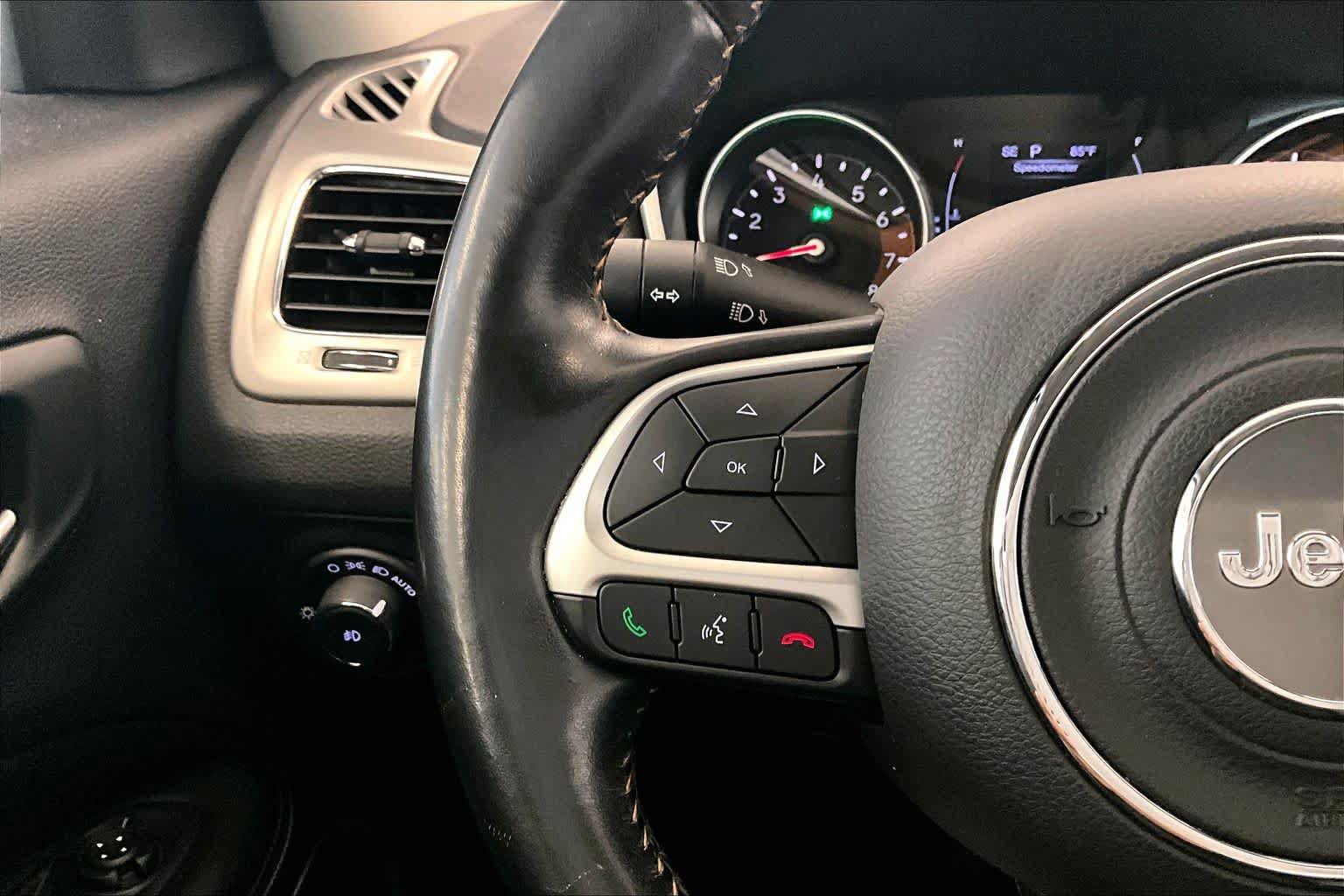 Used 2020 Jeep Compass Latitude FWD image 20