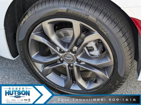 New 2026 Chrysler Pacifica Select image 9