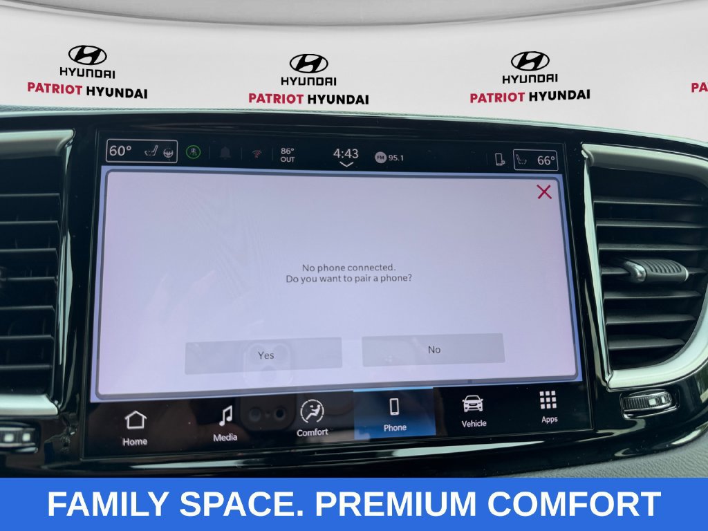 Used 2025 Chrysler Pacifica Select FWD image 18