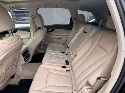 Used 2018 Audi Q7 3.0T Prestige w/ Prestige Package AWD/4WD image 10