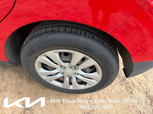 Certified 2021 Kia Soul LX FWD image 6