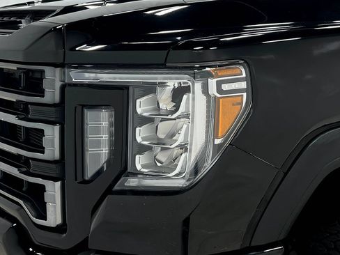Used 2021 GMC Sierra 2500 AT4 w/ AT4 Premium Plus Package AWD/4WD image 39