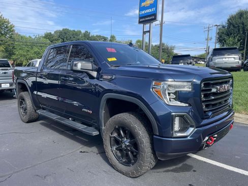 Used 2020 GMC Sierra 1500 AT4 w/ AT4 Premium Package AWD/4WD image 3