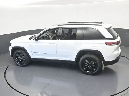 New 2026 Jeep Grand Cherokee Limited w/ Limited Altitude Package RWD image 43