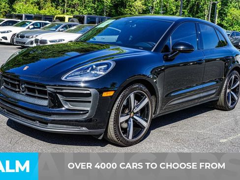 Used 2024 Porsche Macan w/ Premium Plus Package AWD/4WD image 3