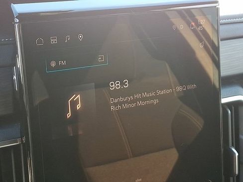 Used 2025 GMC Acadia Elevation image 22