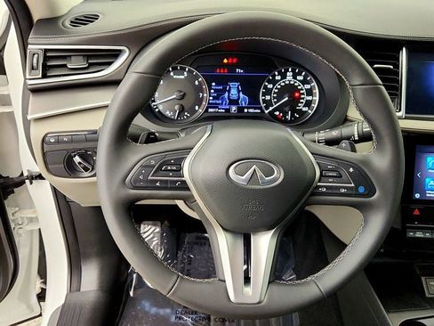 Used 2023 INFINITI QX50 Luxe AWD/4WD image 14
