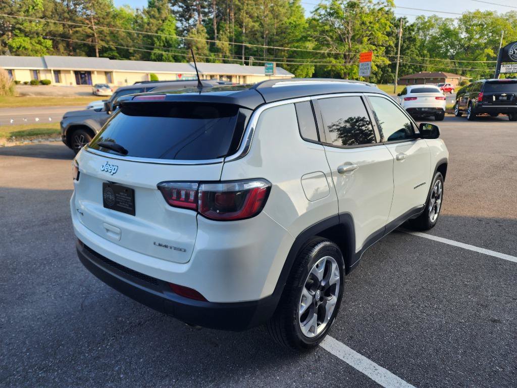 Used 2018 Jeep Compass Limited AWD/4WD image 5