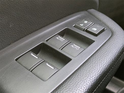 Used 2022 Honda Pilot Sport image 31