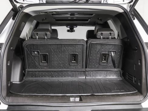 Used 2021 Chevrolet Traverse RS w/ LPO, Floor Liner Package image 40