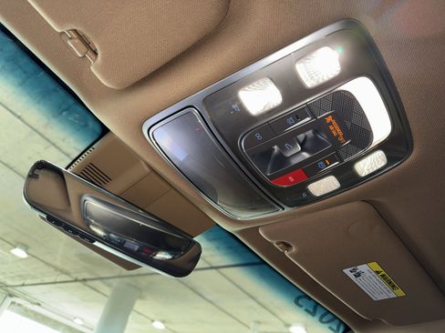 Used 2025 Genesis G80 2.5T Advanced image 31