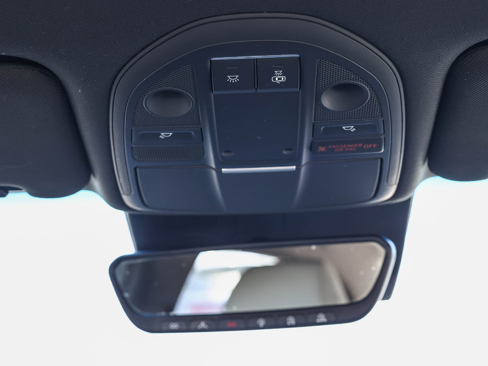 Used 2023 Genesis G70 2.0T RWD image 18