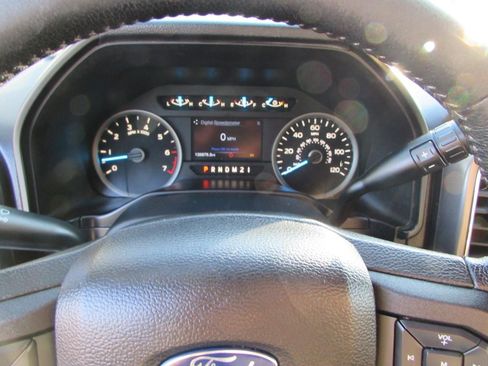 Used 2016 Ford F150 XLT w/ Equipment Group 302A Luxury image 21