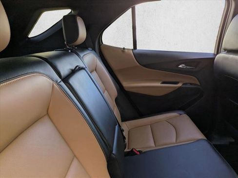 Used 2019 Chevrolet Equinox Premier image 19