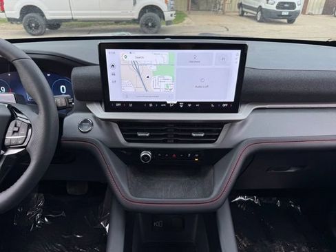 New 2026 Ford Explorer ST-Line w/ ST-Line Street Pack AWD/4WD image 2