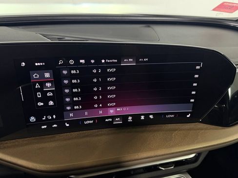 Used 2025 Audi Q5 Premium Plus AWD/4WD image 19