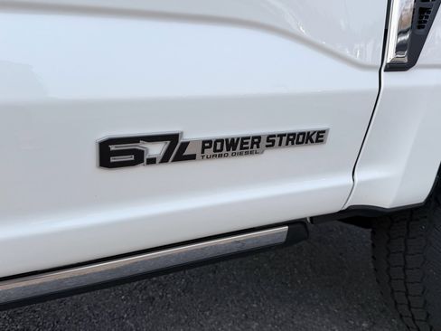 Used 2025 Ford F250 King Ranch w/ Chrome Package image 11