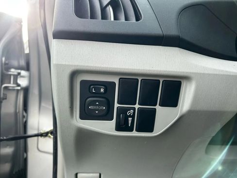 Used 2014 Toyota Prius Two image 13