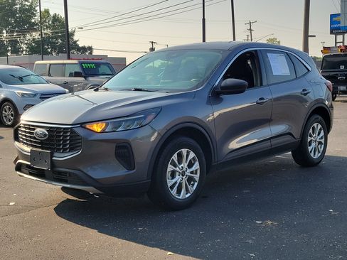 Used 2024 Ford Escape Active AWD/4WD image 2