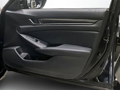 Used 2021 Honda Accord Sport image 27
