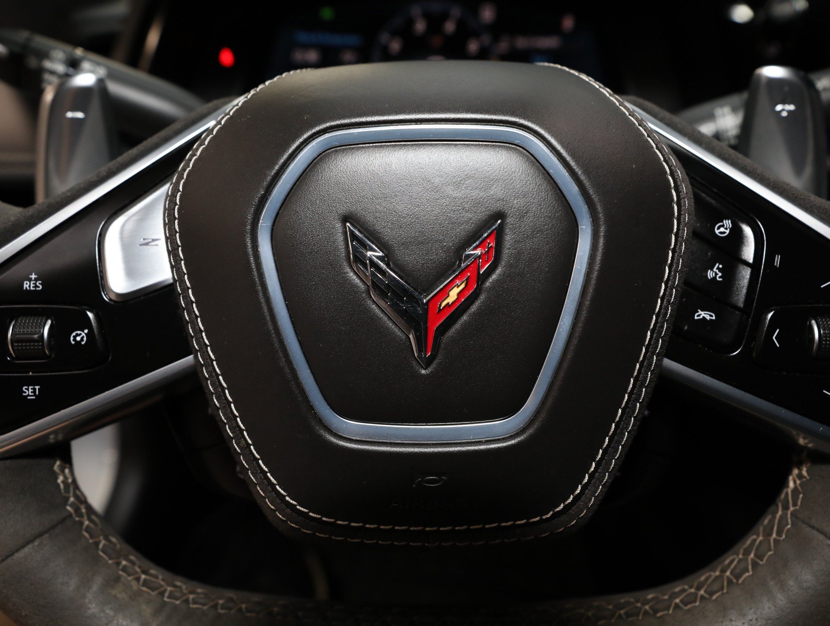 Used 2021 Chevrolet Corvette Stingray Premium Conv w/ Z51 Performance Package RWD image 78