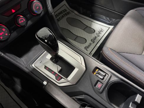 Used 2018 Subaru Crosstrek 2.0i Premium image 15