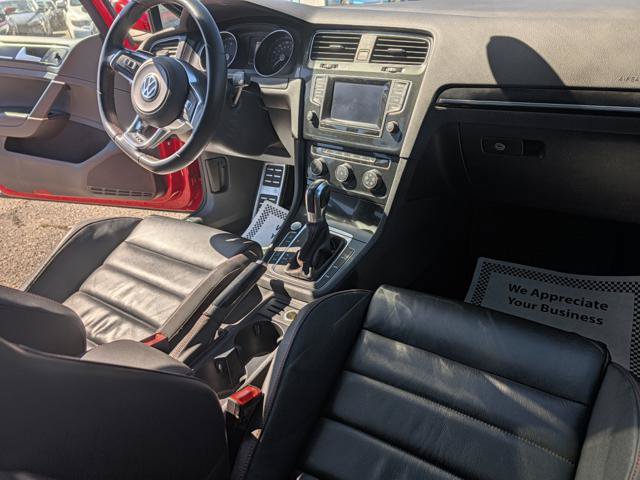 Used 2015 Volkswagen GTI SE FWD image 23
