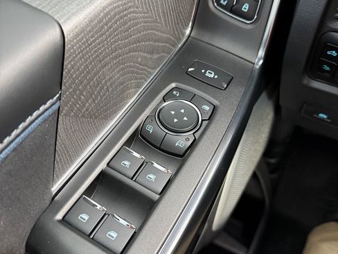 Used 2025 Ford F250 Platinum image 29