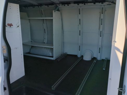 Used 2023 GMC Savana 2500 w/ Driver Convenience Package image 13