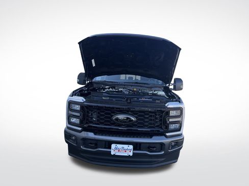 Used 2026 Ford F350 Lariat w/ Black Appearance Package image 62