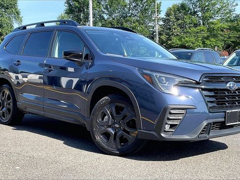 Certified 2025 Subaru Ascent Bronze Edition w/ Onyx Package AWD/4WD image 2