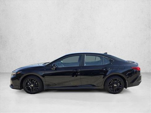 Used 2026 Toyota Camry SE w/ Convenience Package image 8