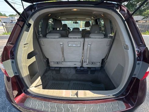 Used 2011 Honda Odyssey EX-L image 16